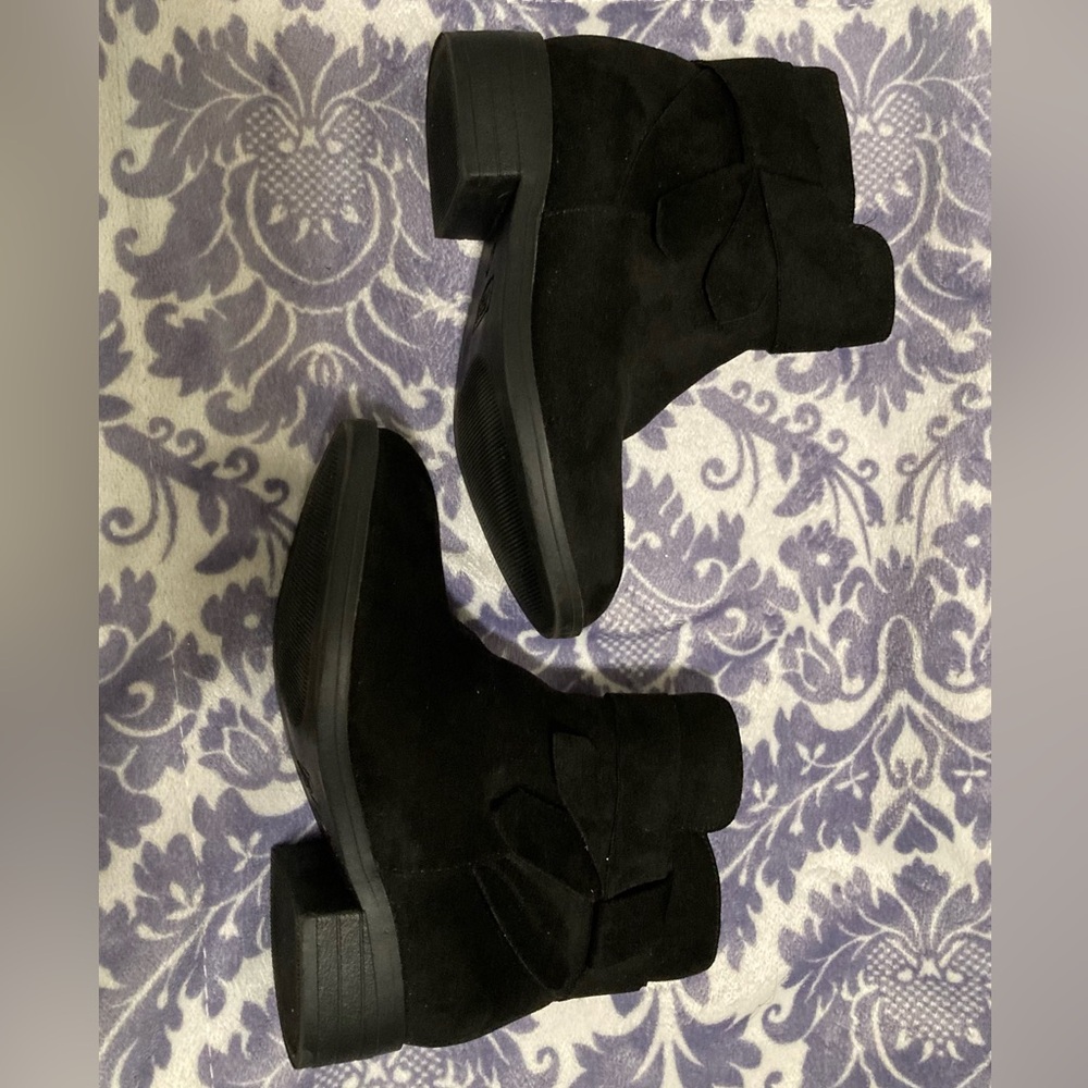Little kids black boots